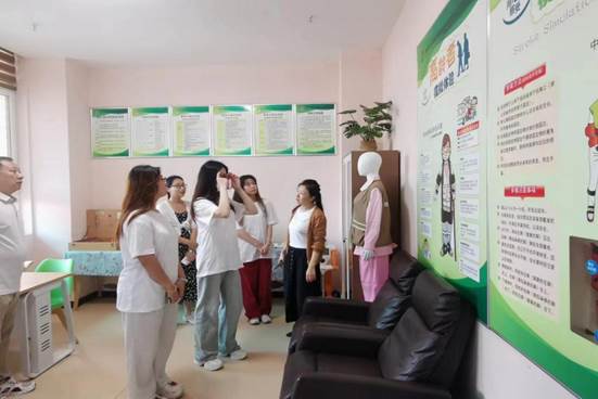 说明: b0c363f1cbea00c0beca442e6091c48